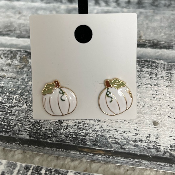 Jewelry - Fall enamel pumpkin earrings • NWT